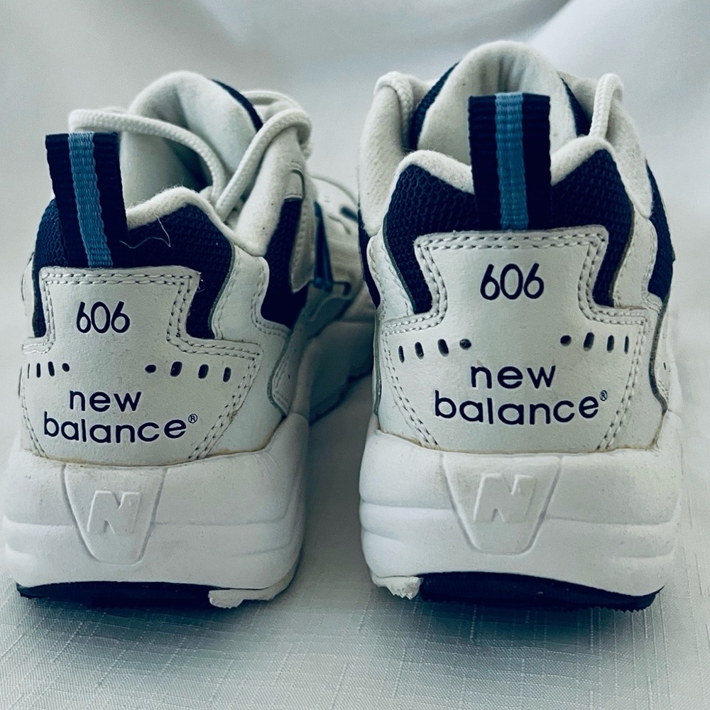 New Balance 606~Cross Trainer / Like New / Blue & White - Picture 5 of 10